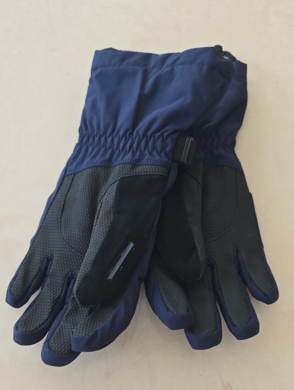 The North Face Navy and Black Insulated Ski Gloves - Men's Small